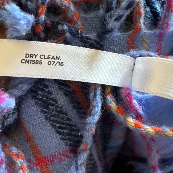 Talbots Winter 100% Wool Scarf  Plaid Fringe 62 x 19 Rectangle Shawl Wrap Soft - Picture 6 of 7